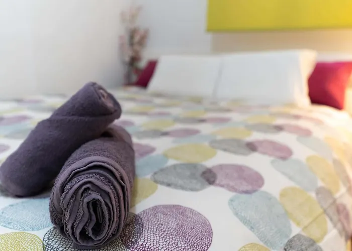 Apartament Deusto. Piso + Wifi Internet T. V. Y Garaje *