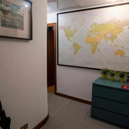 Deusto. Piso + Wifi Internet T. V. Y Garaje Apartment *